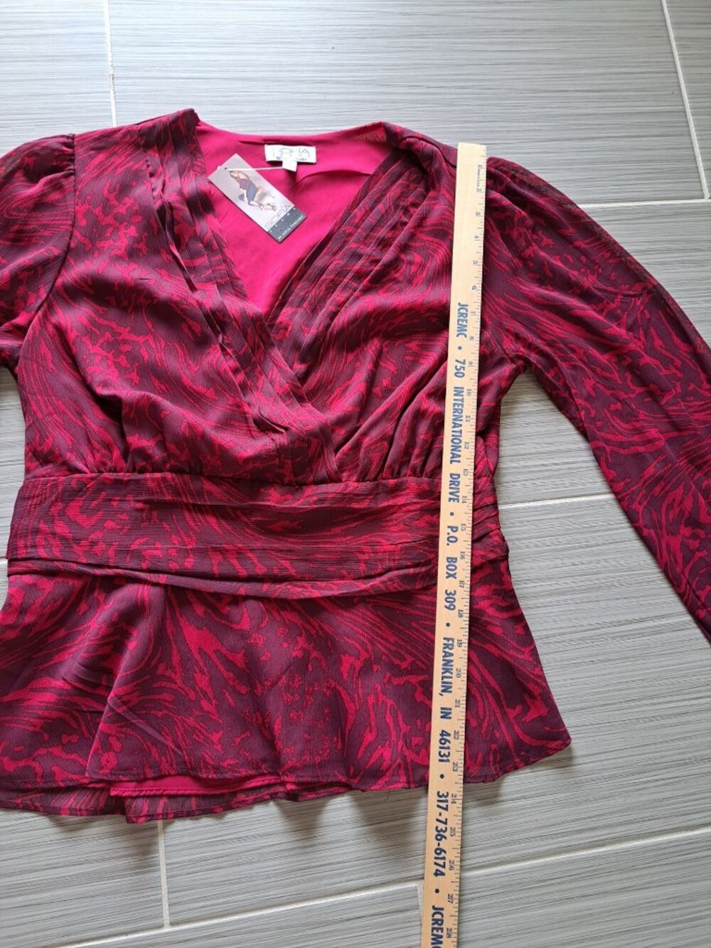 New Sofia Vergara Womens Red V-Neck Wrap Blouse Baloon Long Sheer Sleeves Large - Picture 10 of 11
